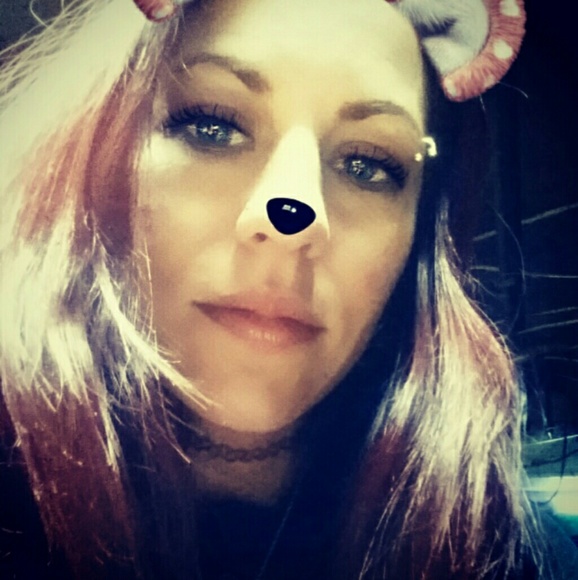 Meet your Posher, Shanna - Picture 1 of 1